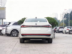 Volkswagen Certified Pre-Owned Passat