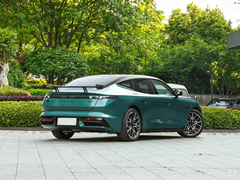 Lynk & Co Certified Pre-Owned 10