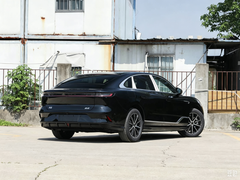 Voyah Certified Pre-Owned Zhuiguang