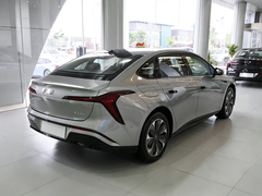 Hongqi Certified Pre-Owned TianGong05